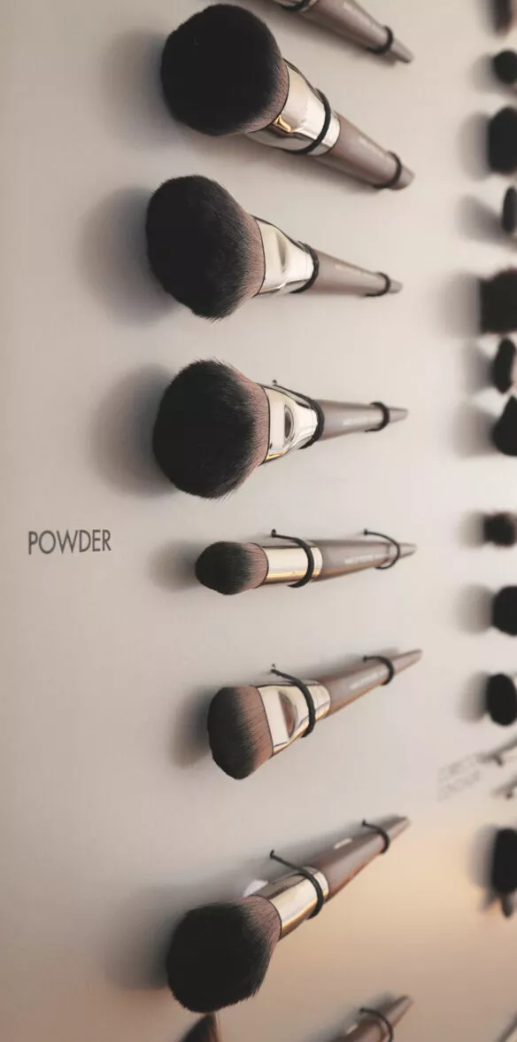 Display of tailor-made cosmetic brushes designed to meet specific professional needs