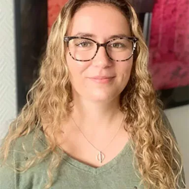Portrait de Manon Philippe, ingénieure développement chez Raphaël